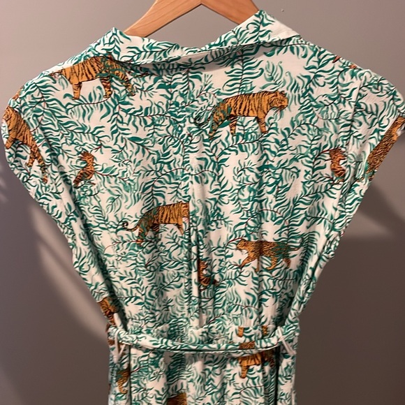 Maeve by Anthropologie Catherine Tiger Print Shirtdress  Green Button Front 6P - Picture 5 of 8